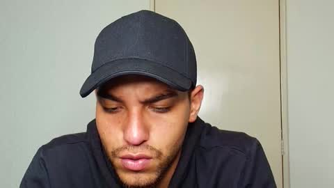 Leandro online show from December 2024 07:10:01 AM