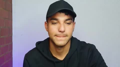 Leandro online show from January 2025 01:21:02 AM