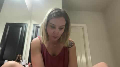 leanneluxecouple online show from November 2025 11:32:01 AM