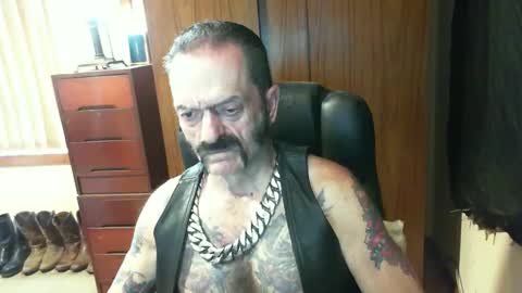 leathergreaser online show from February 2025 10:43:02 PM