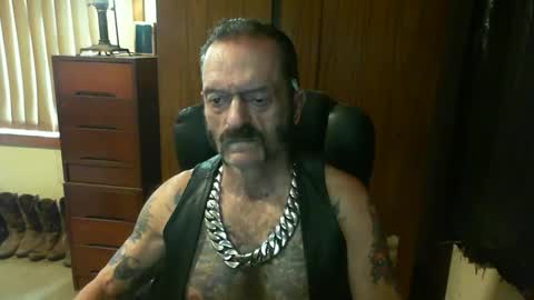 leathergreaser online show from February 2025 11:41:02 PM
