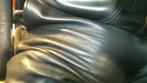 Leathermotocross online show from February 2026 03:49:02 PM