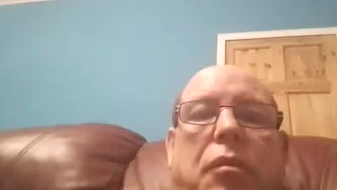 leatherpants68 online show from November 2025 09:31:02 PM