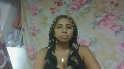 leatiana online show from April 2026 08:13:01 AM