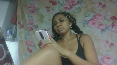 leatiana online show from April 2026 07:00:01 AM