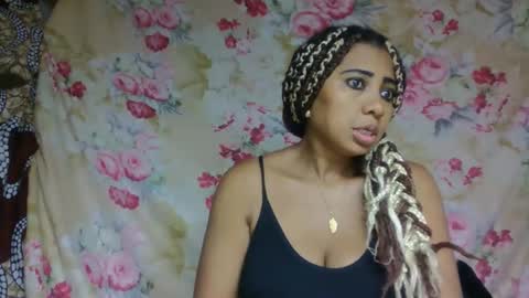 Snapshot of leatianaa chatting on May 2026 05:35:01 AM leatianaa online show from May 2026 05:35:01 AM