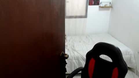 Snapshot of leche2023 chatting on July 2026 09:25:02 PM My love online show from July 2026 09:25:02 PM