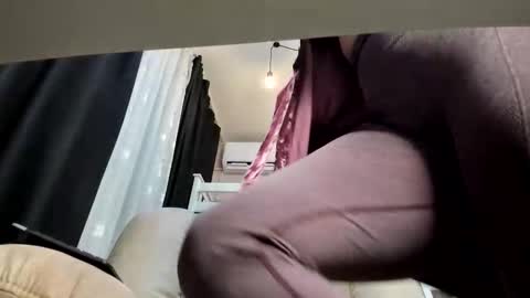 Anna  online show from October 2025 06:08:02 PM