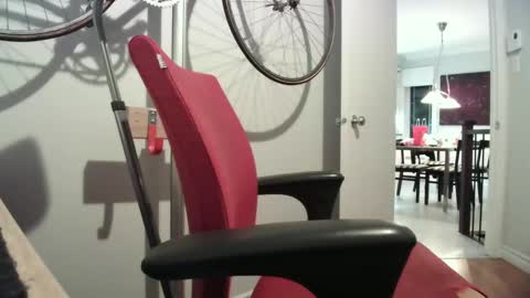 LeDoc  online show from October 2025 02:20:01 AM