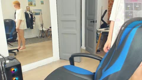 I am Melisa. Im new here. This is my first day online show from November 2025 04:49:01 AM