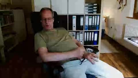 Snapshot of lefti27 chatting on May 2026 09:54:01 PM Dave online show from May 2026 09:54:01 PM
