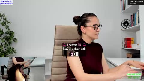 Elle  online show from April 2026 07:03:02 AM