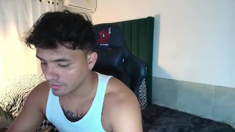 Snapshot of lei_77 chatting on October 2025 08:31:02 PM Lei online show from October 2025 08:31:02 PM