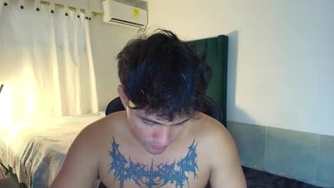 Snapshot of lei_77 chatting on November 2025 09:03:02 PM Lei online show from November 2025 09:03:02 PM