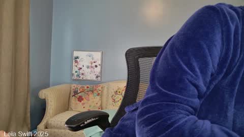 Snapshot of leiaswift chatting on January 2025 02:09:01 PM Leia Swift online show from January 2025 02:09:01 PM