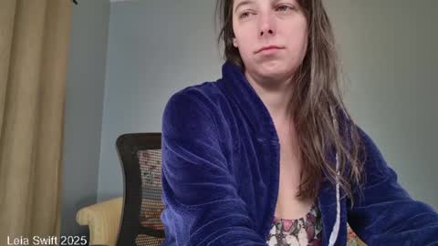 Snapshot of leiaswift chatting on January 2025 10:56:01 AM Leia Swift online show from January 2025 10:56:01 AM