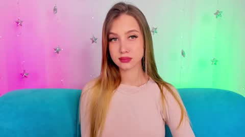 leiawow online show from December 2025 08:54:02 AM