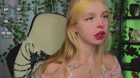 Leila online show from February 2026 03:39:02 PM