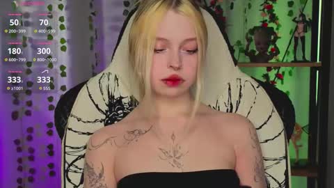 Leila online show from February 2026 02:38:02 PM