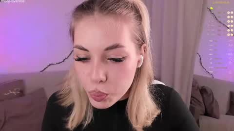 leilalafleur_ online show from April 2026 04:59:01 AM