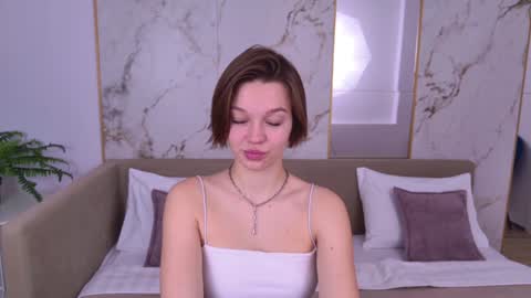 LeilaLawson online show from January 2025 08:00:01 AM