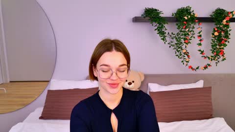 LeilaLawson online show from February 2025 07:50:02 AM