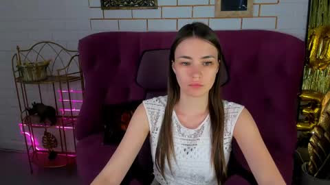 Snapshot of leilarai chatting on May 2026 02:33:01 PM Leila Rai online show from May 2026 02:33:01 PM