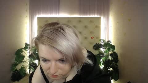 Lena online show from January 2025 04:08:01 AM