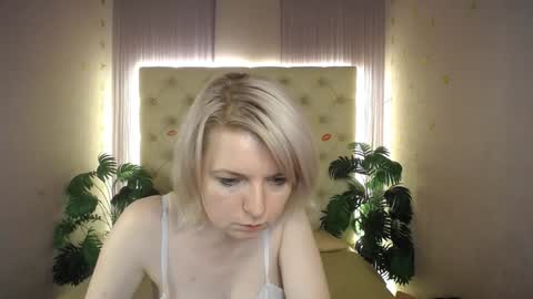 Lena online show from January 2025 07:03:01 AM