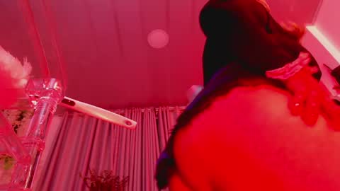 Lenna Kang online show from April 2026 11:29:01 PM