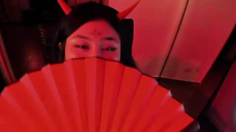 Lenna Kang online show from July 2026 07:49:01 PM