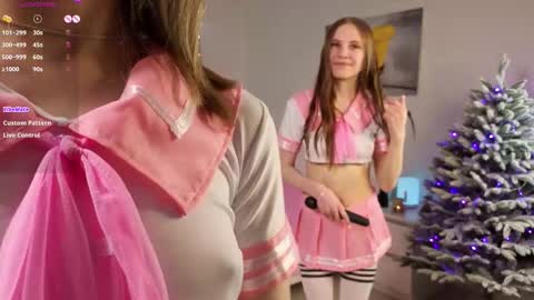 Earlene online show from December 2025 06:59:02 PM