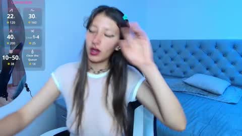 Lenna  online show from December 2025 05:01:01 AM