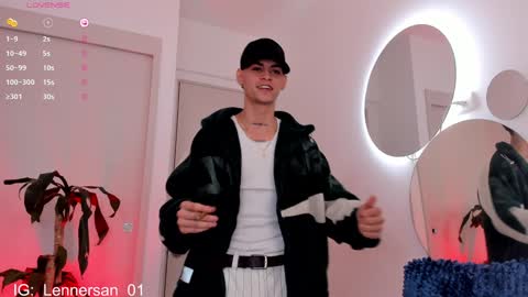 Lenner INDEPENDENT MODEL online show from January 2025 07:28:01 AM