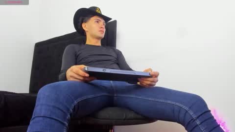 leo183877 online show from March 2026 02:57:02 AM