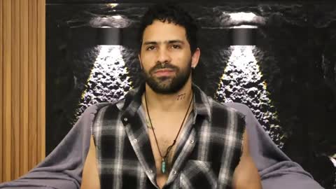 Leo  Diaz online show from April 2026 10:44:01 PM