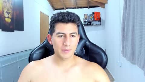 Snapshot of leo_neumann chatting on October 2025 12:22:02 AM Leo online show from October 2025 12:22:02 AM