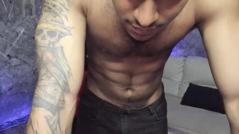 Leo independent model online show from September 2025 02:16:02 AM