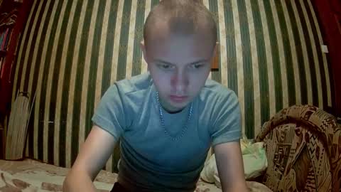 leo_timm online show from September 2025 05:25:01 PM