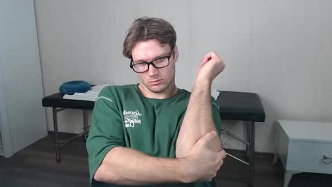 leoackerman online show from November 2025 04:08:02 PM