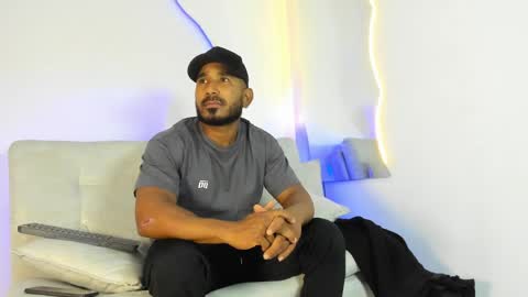 Snapshot of leocarter_ chatting on June 2026 10:18:02 AM leo online show from June 2026 10:18:02 AM
