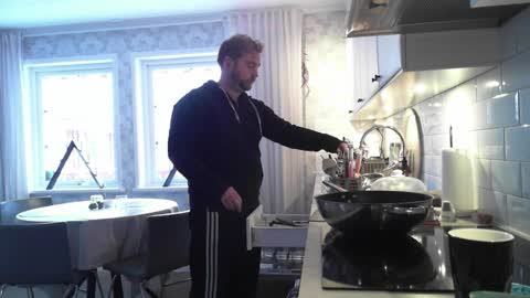 Snapshot of leofromsweden chatting on February 2026 09:13:02 AM Leofromsweden online show from February 2026 09:13:02 AM