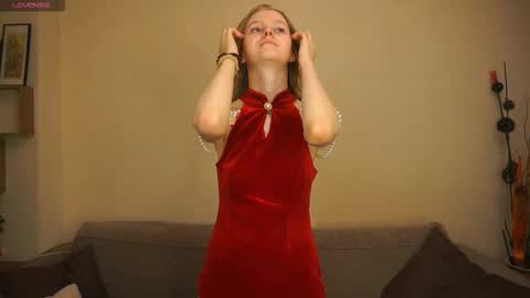 Hello Im Roxy Im just starting my journey here so lets get acquainted online show from February 2026 08:38:01 PM