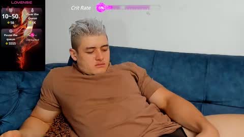 Snapshot of leon_ssmoron chatting on December 2024 11:35:01 AM Leon Smoron online show from December 2024 11:35:01 AM