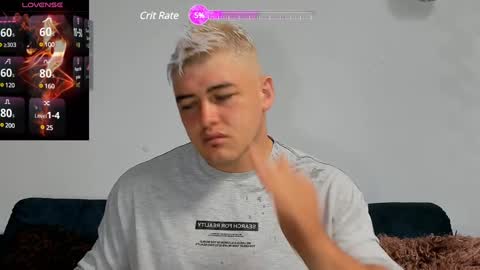 Snapshot of leon_ssmoron chatting on December 2024 11:10:01 AM Leon Smoron online show from December 2024 11:10:01 AM