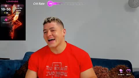 Snapshot of leon_ssmoron chatting on February 2025 11:55:01 AM Leon Smoron online show from February 2025 11:55:01 AM