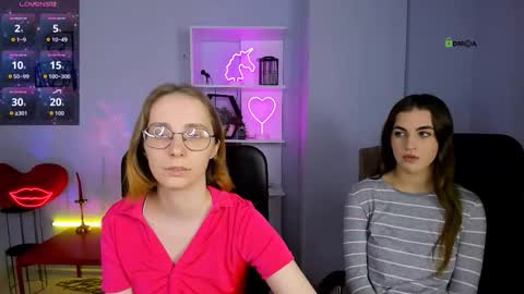 Snapshot of leona_light chatting on November 2025 01:17:02 PM Leona online show from November 2025 01:17:02 PM