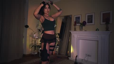 Snapshot of leonamell chatting on January 2025 09:13:01 PM Leo online show from January 2025 09:13:01 PM