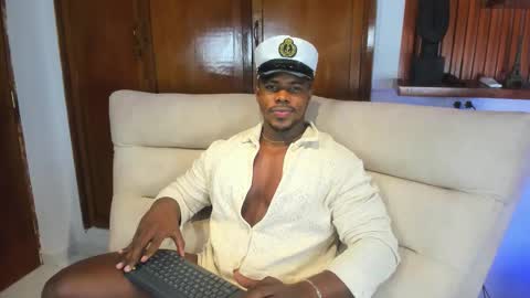 Leandro jones online show from September 2025 04:56:01 AM