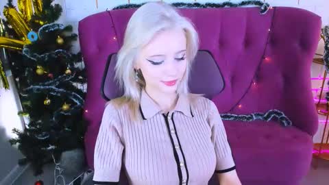 leonastone online show from January 2026 06:01:01 PM